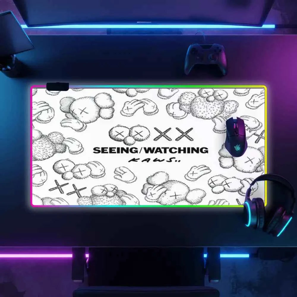 Tapis de souris xxl neon kaws seeing watching blanc
