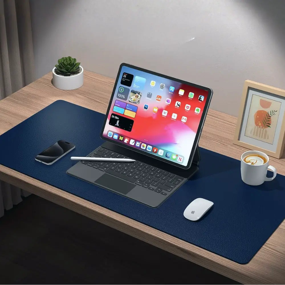 bureau tapis de souris cuir bleu